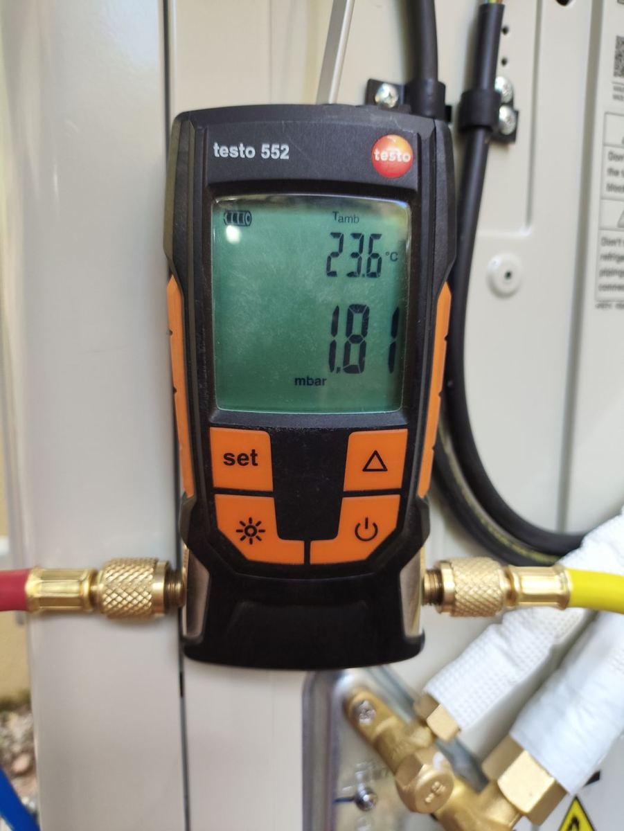 Messung von Druck und Temperaturen